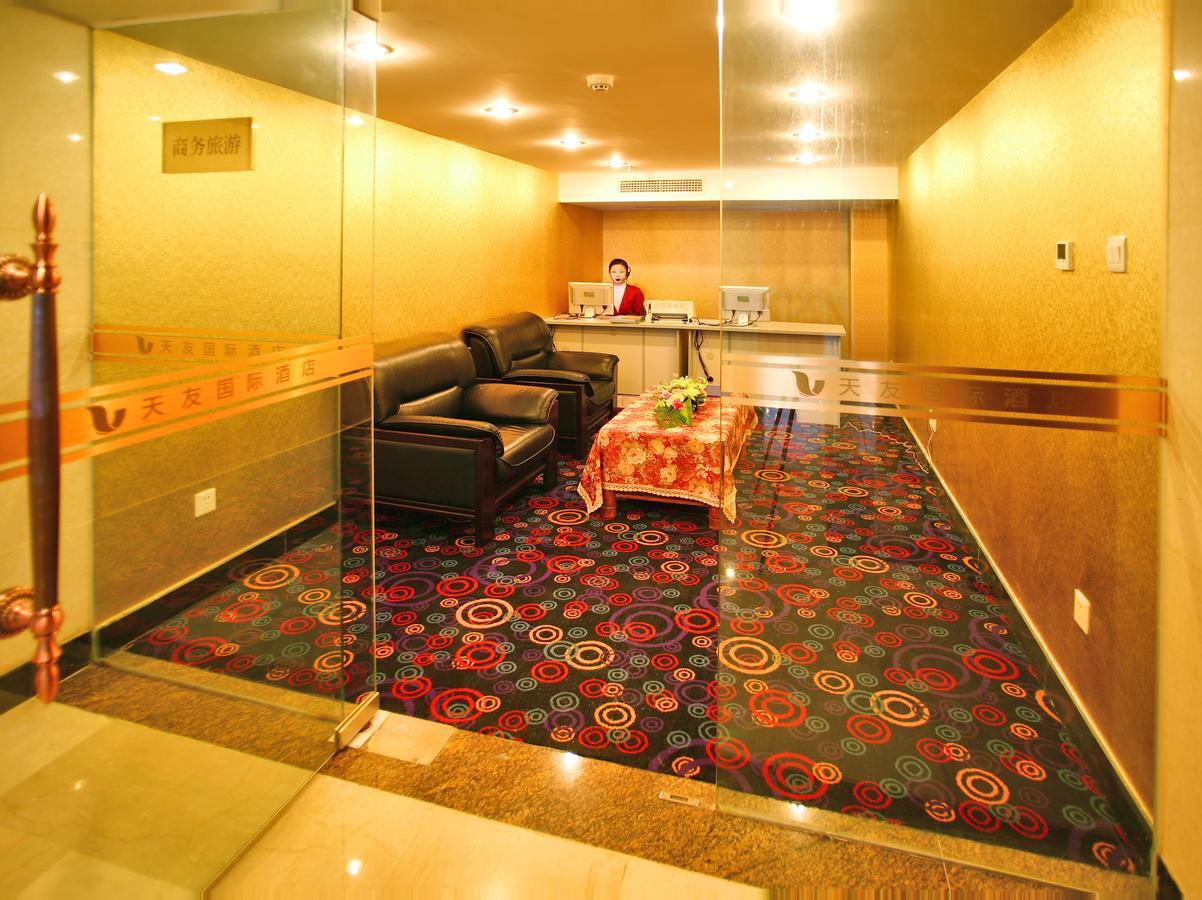 Chengdu Tianyou International Hotel Buitenkant foto